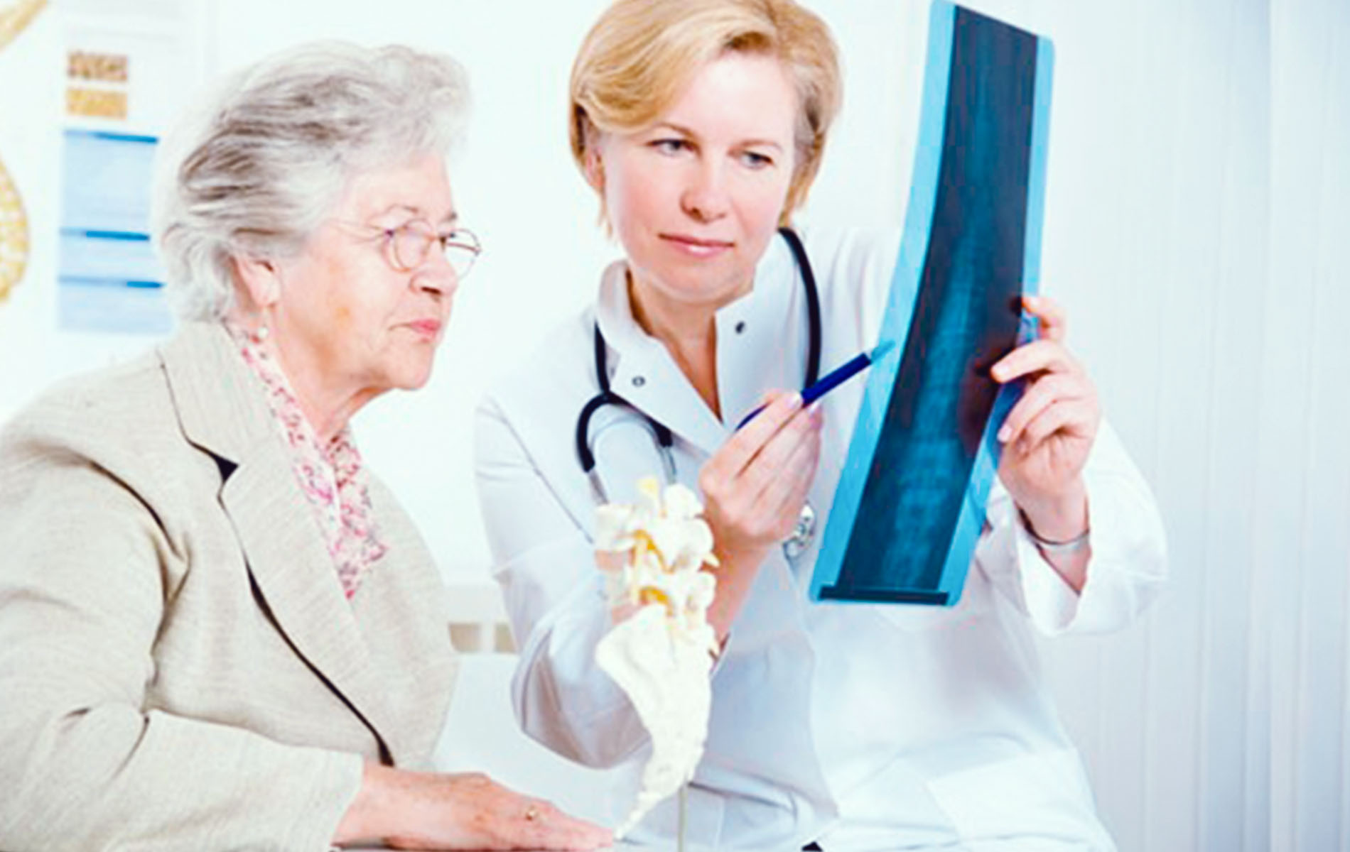 Остеопороз у пожилых: симптомы и лечение в Центре доктора Бубновского в
