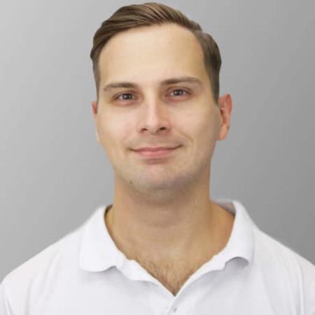 Навроцкий Олег Олегович